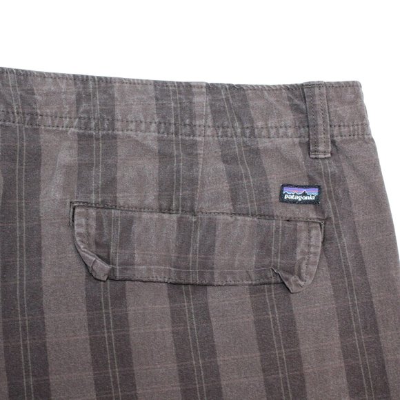Patagonia Mens 40 Brown Striped Cargo Golf Walking Easy Care Sport Shorts - Picture 7 of 8